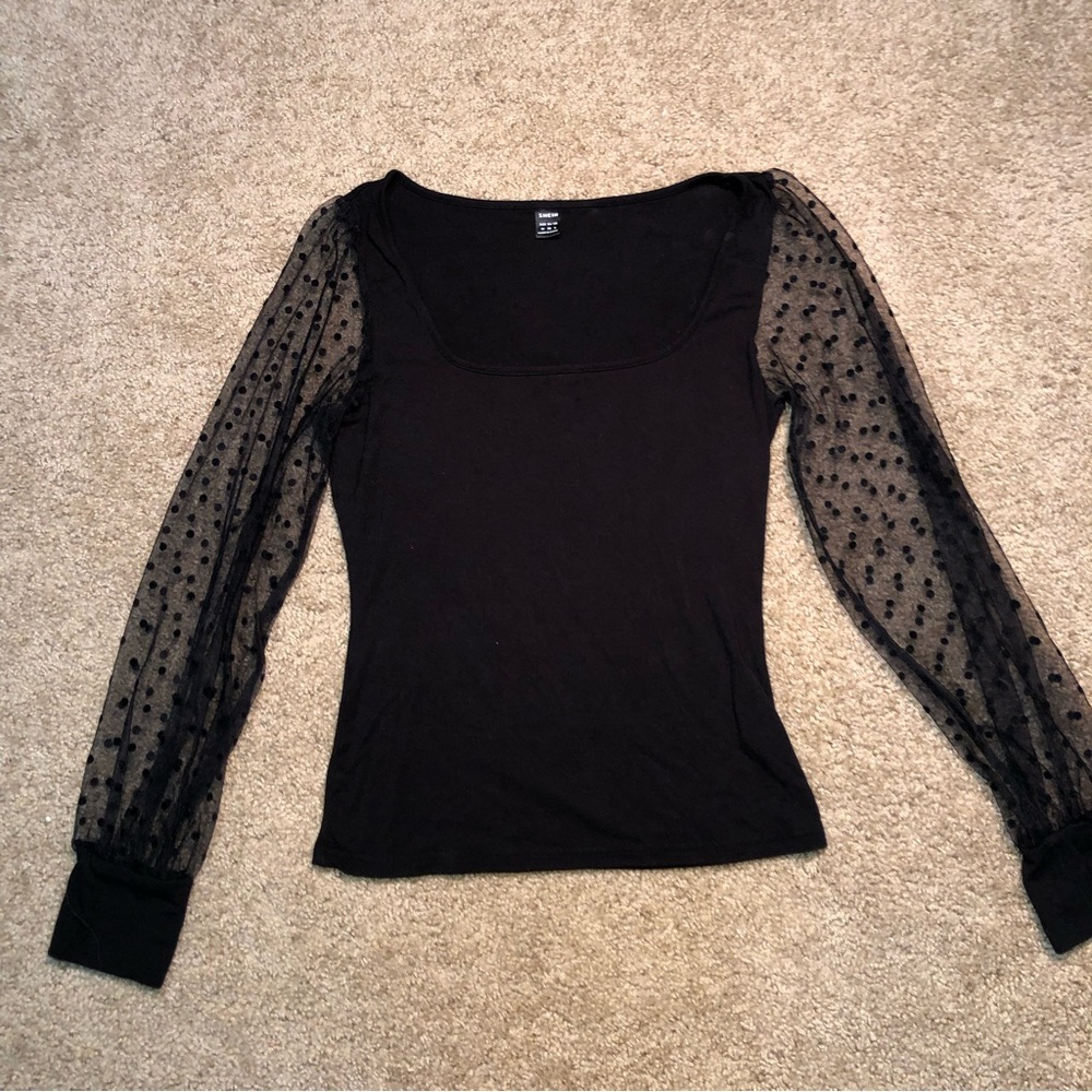 Scoop Neck Long Sleeve